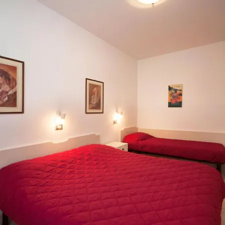 Diana-1 By Interhome アパート ビビオーネ